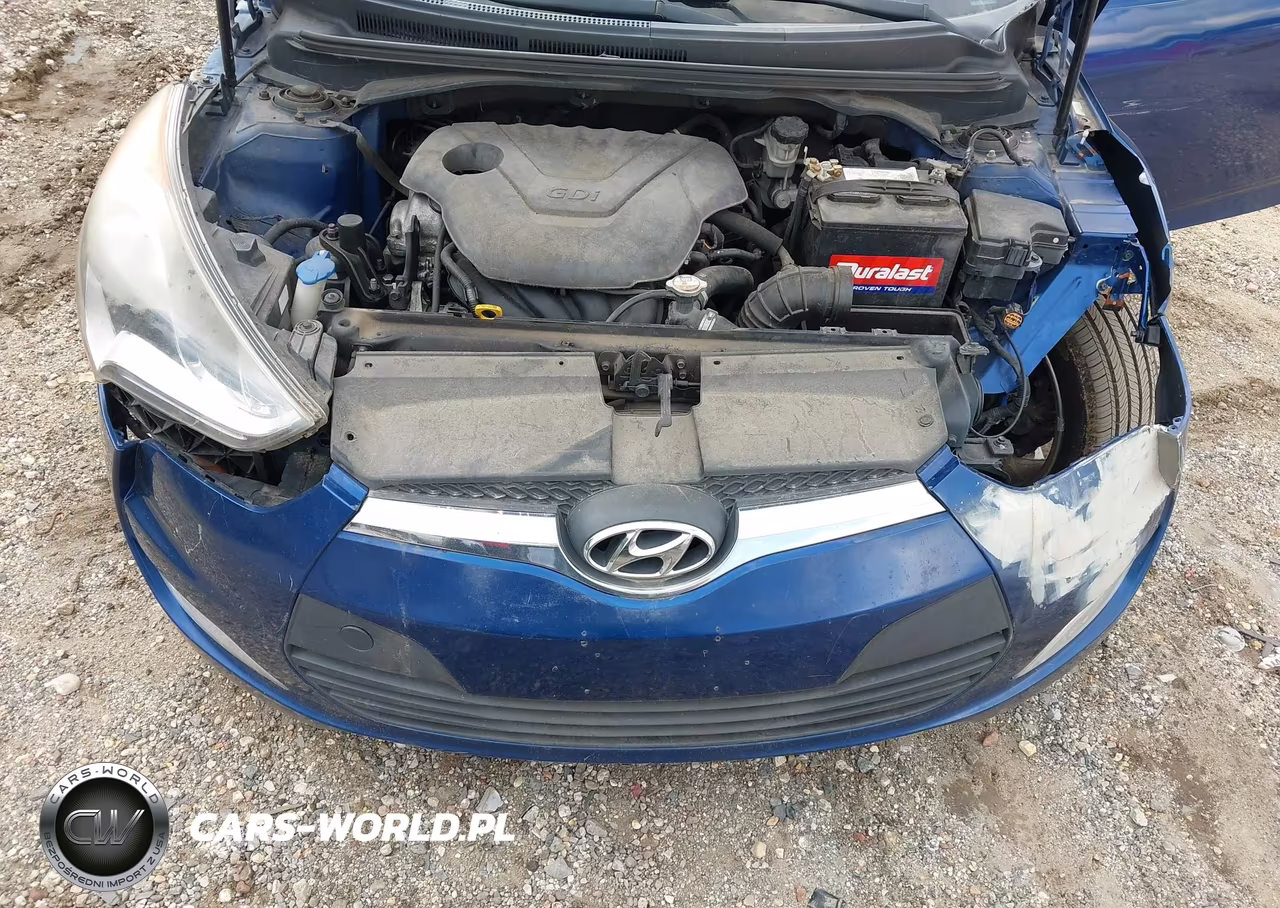2017 Hyundai Veloster VIN:KMHTC6AD4HU322410 - 10
