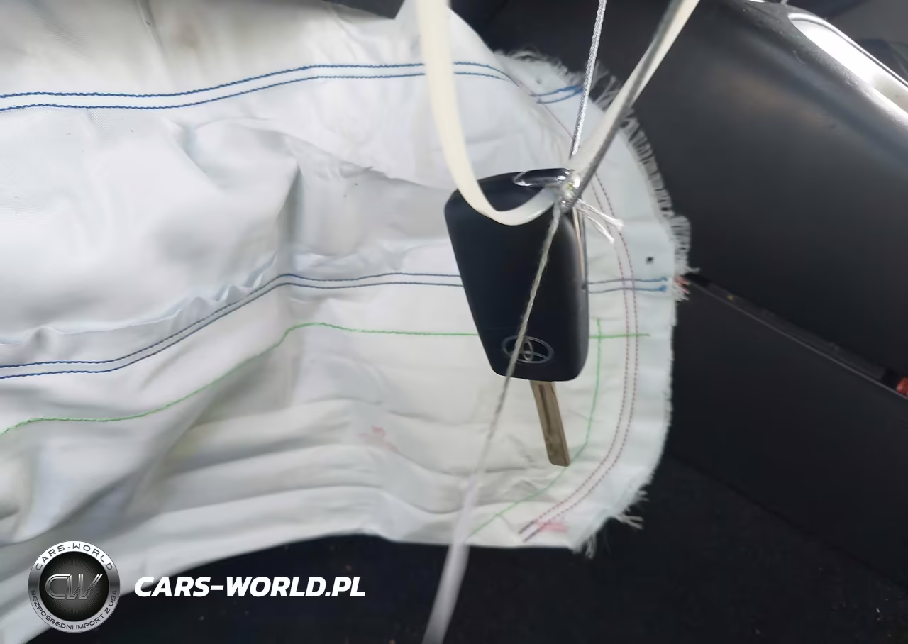 2020 Toyota Corolla Le VIN:JTDEPRAE9LJ024277 - 11