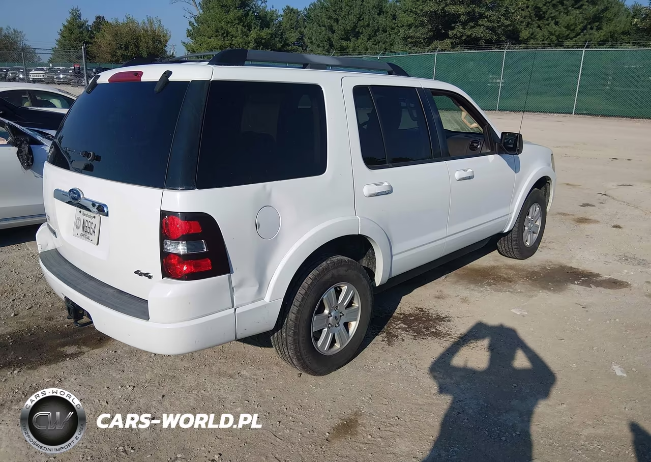 2010 Ford Explorer Xlt VIN:1FMEU7D8XAUA48761 - 4