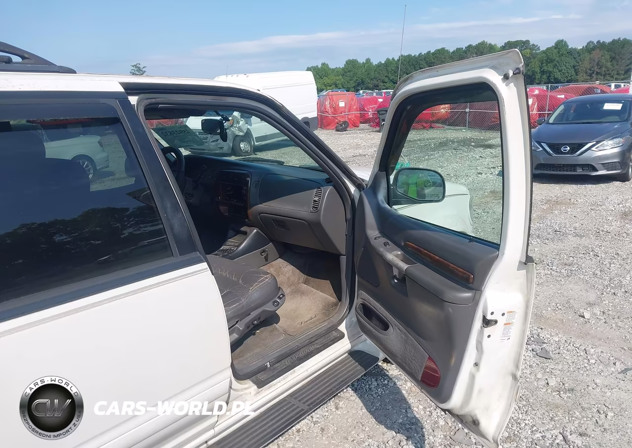 2000 Ford Explorer Limited VIN:1FMDU65P5YZB29093 - 5