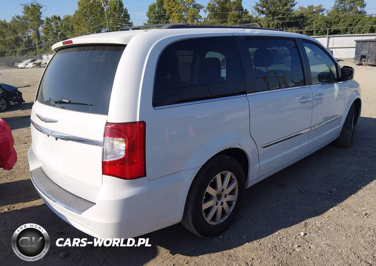 2015 Chrysler Town & Country Touring VIN:2C4RC1BG6FR551921 - 4