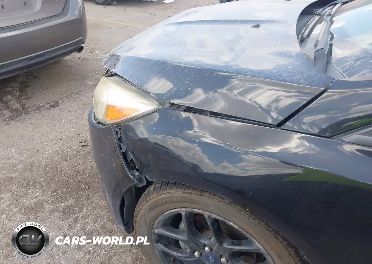 2016 Ford Focus Se VIN:1FADP3F25GL336488 - 6
