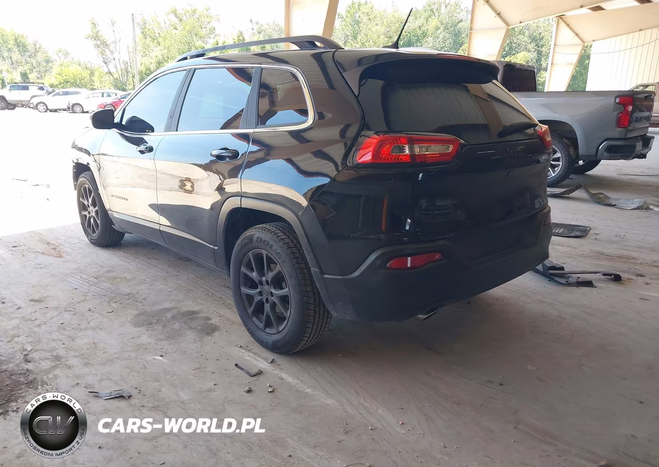2018 Jeep Cherokee Latitude Fwd VIN:1C4PJLCB6JD595781 - 3