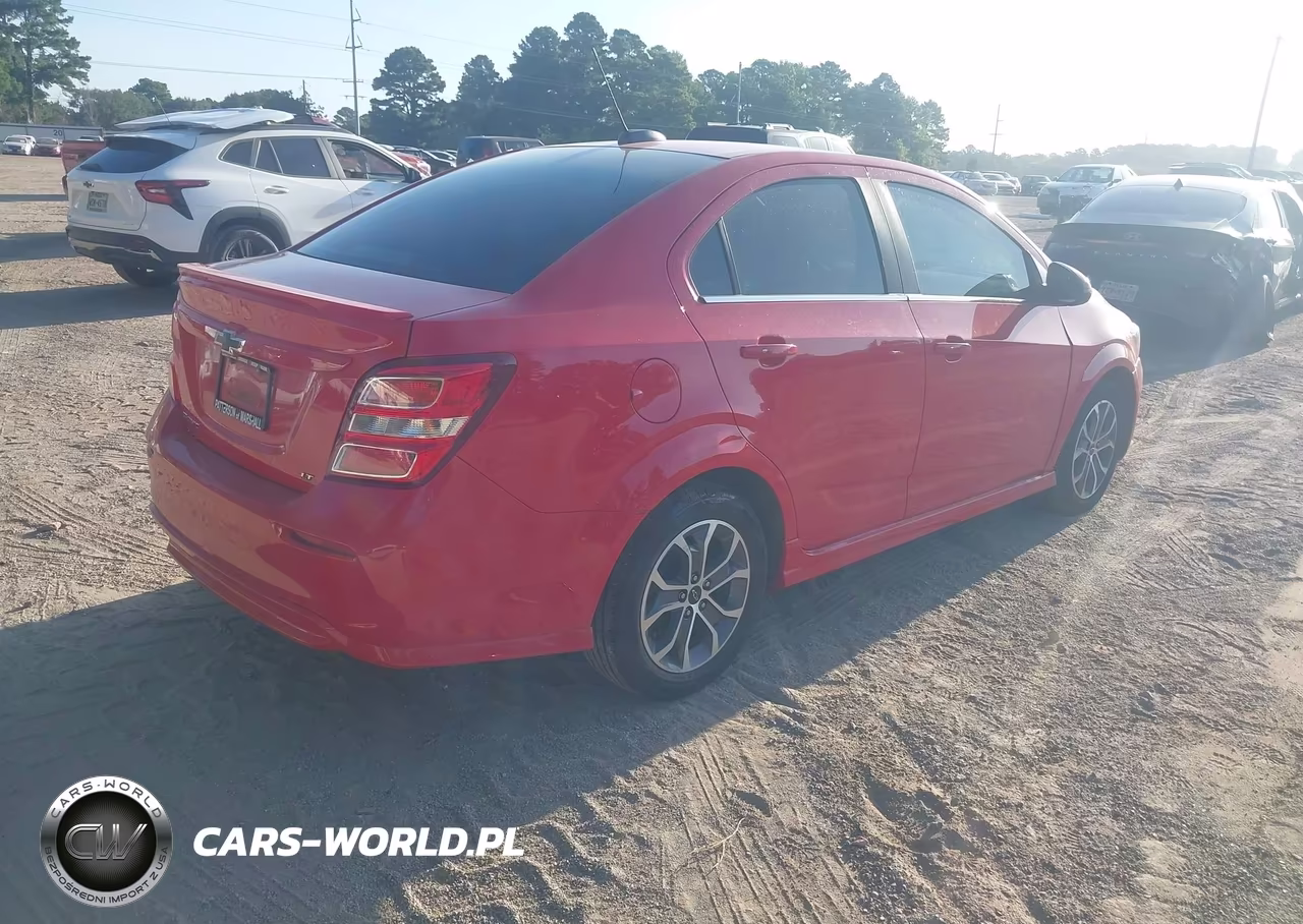 2018 Chevrolet Sonic Lt Auto VIN:1G1JD5SH2J4119776 - 4