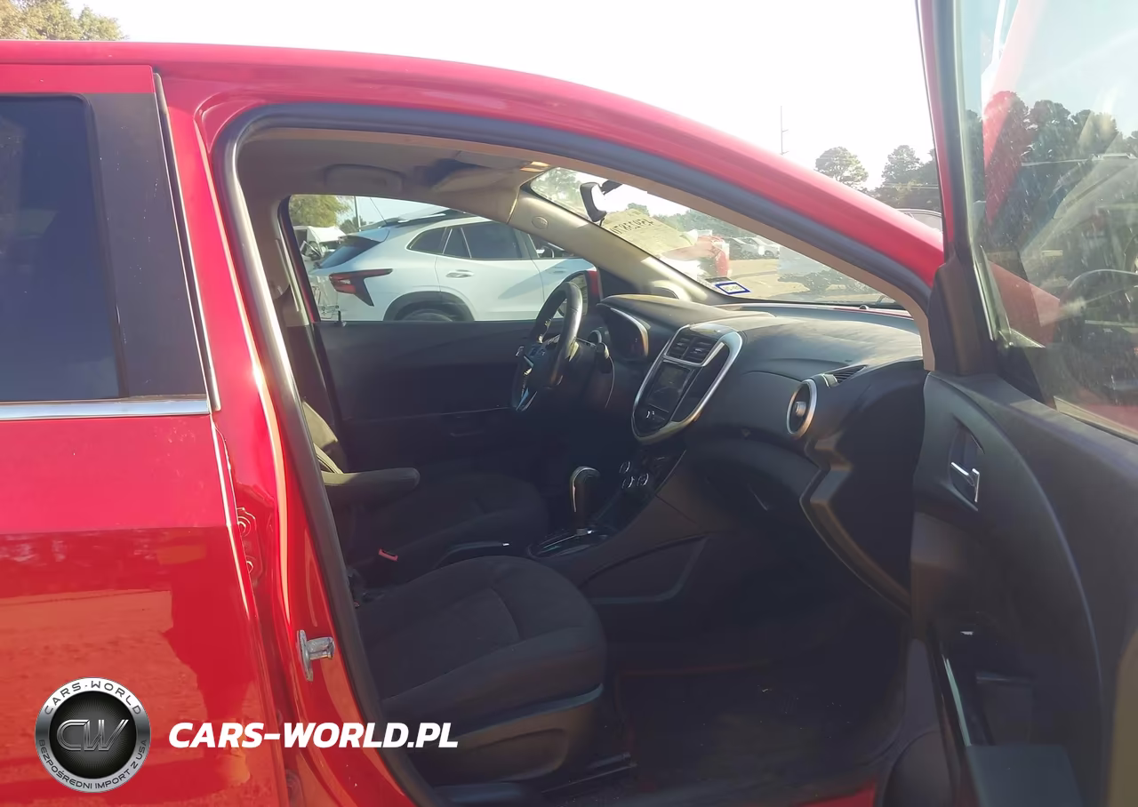 2018 Chevrolet Sonic Lt Auto VIN:1G1JD5SH2J4119776 - 5