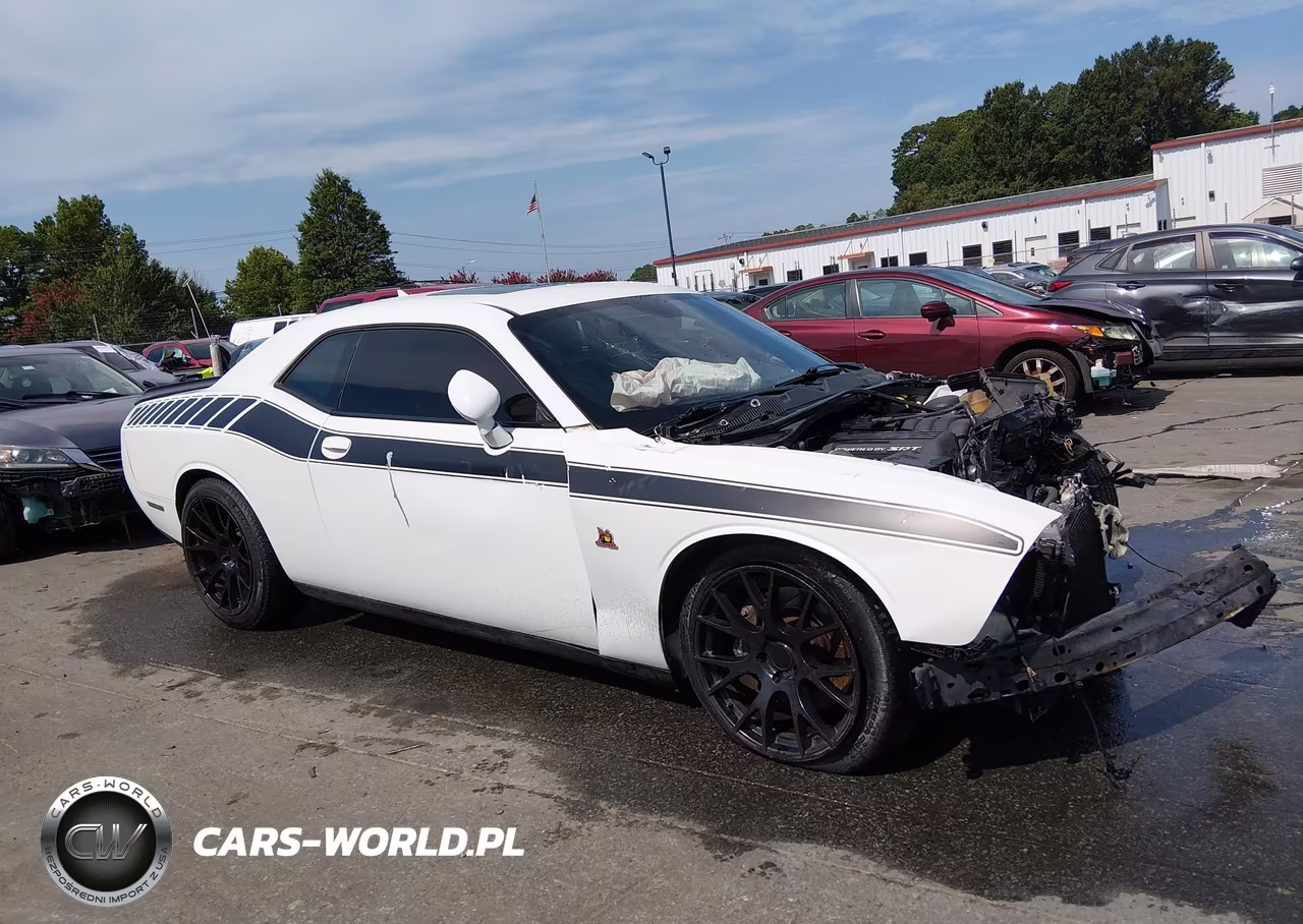 2018 Dodge Challenger R-T Scat Pack VIN:2C3CDZFJ7JH310749 - 14