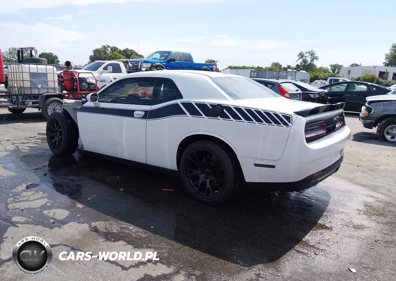2018 Dodge Challenger R-T Scat Pack VIN:2C3CDZFJ7JH310749 - 3