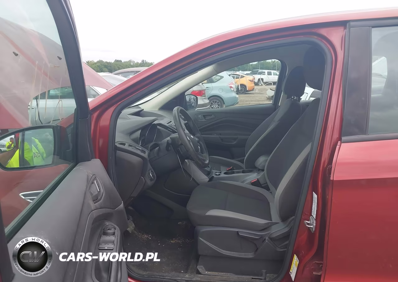 2014 Ford Escape S VIN:1FMCU0F72EUB60124 - 5