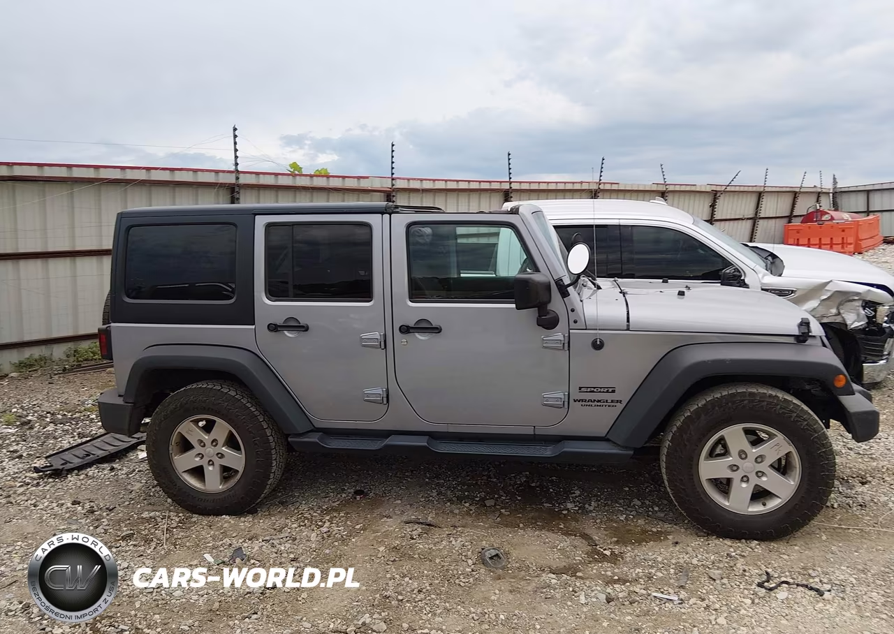 2016 Jeep Wrangler Unlimited Sport VIN:1C4BJWDG9GL139892 - 14