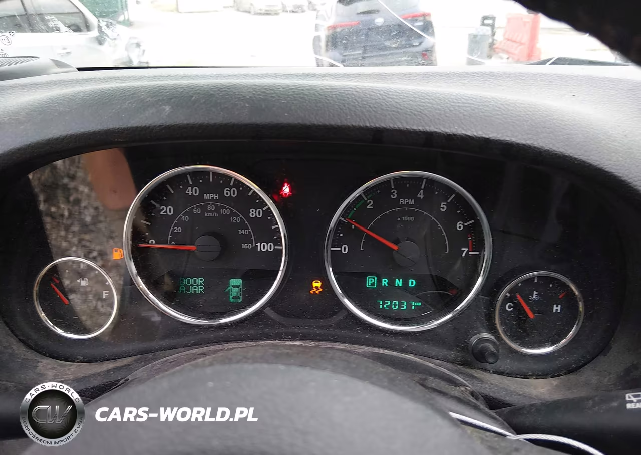2016 Jeep Wrangler Unlimited Sport VIN:1C4BJWDG9GL139892 - 7