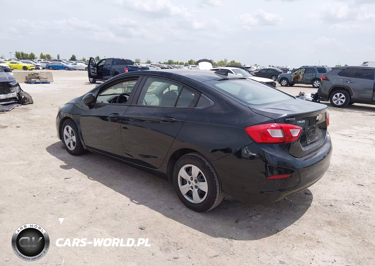 2018 Chevrolet Cruze Ls Auto VIN:1G1BC5SM1J7113552 - 3