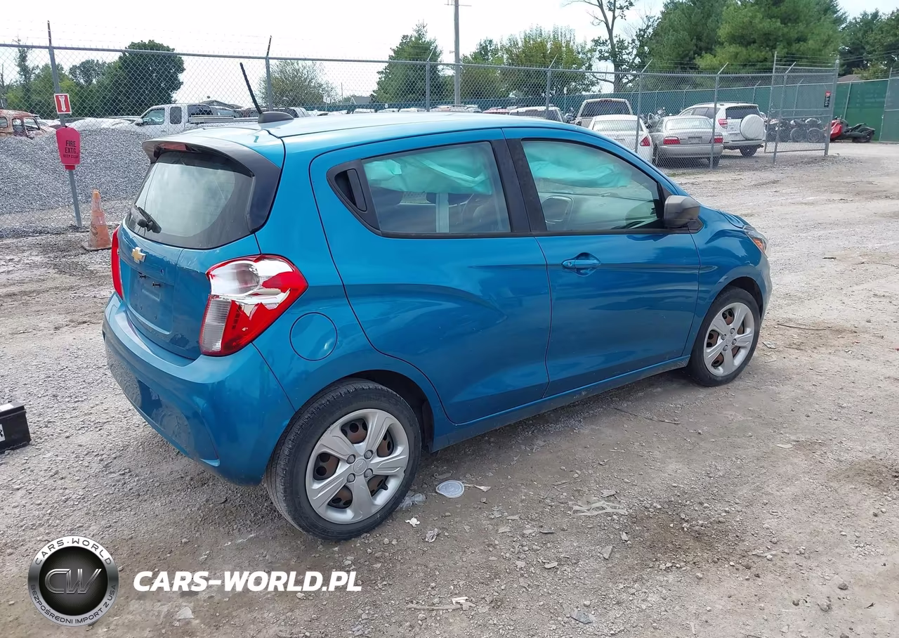 2019 Chevrolet Spark Ls Cvt VIN:KL8CB6SA3KC711668 - 4