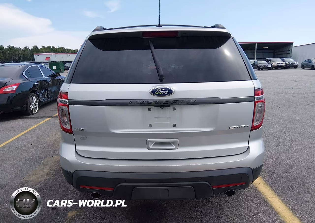 2015 Ford Explorer Xlt VIN:1FM5K7D88FGA31422 - 16
