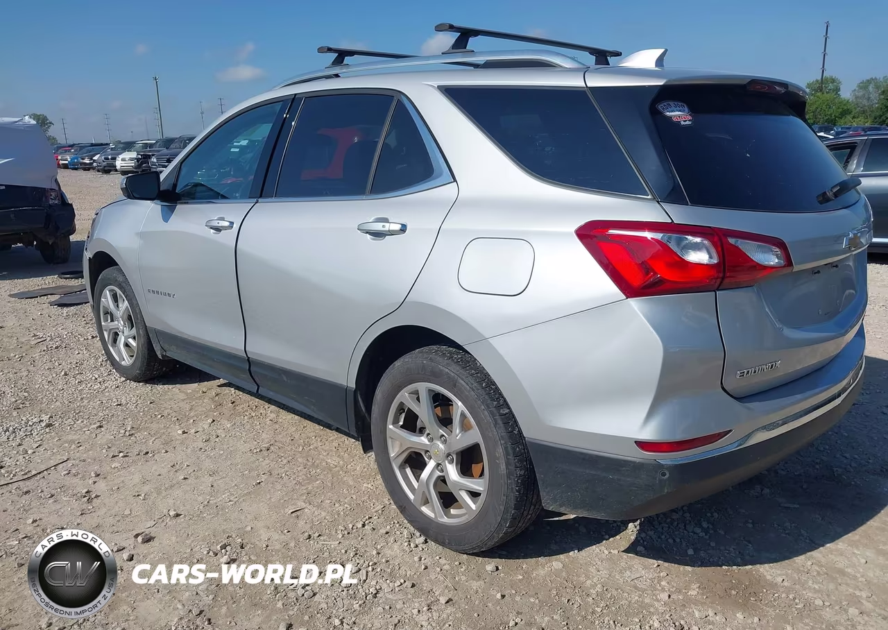 2018 Chevrolet Equinox Premier VIN:2GNAXVEV2J6195665 - 3