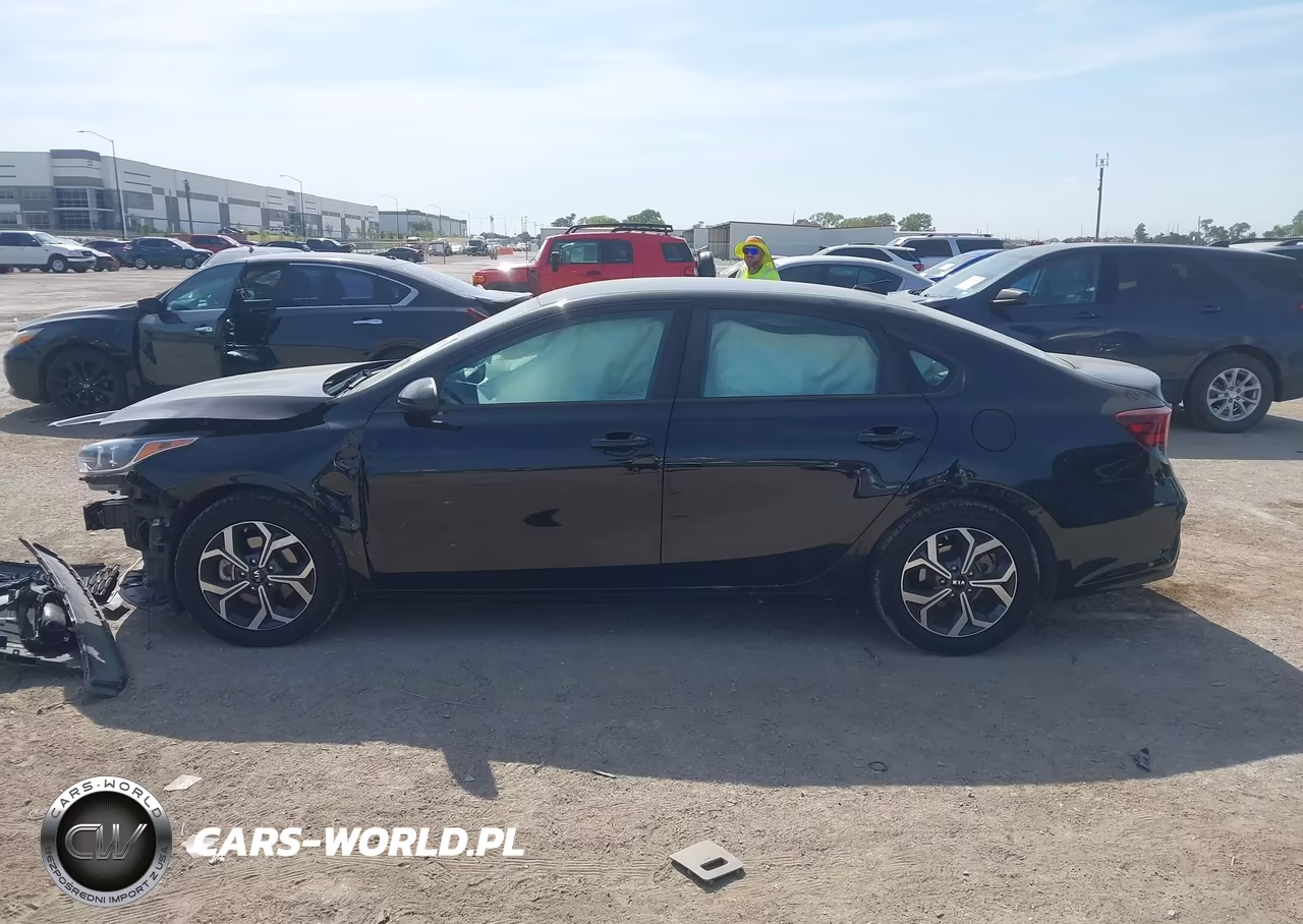 2020 Kia Forte Lxs VIN:3KPF24ADXLE188034 - 15