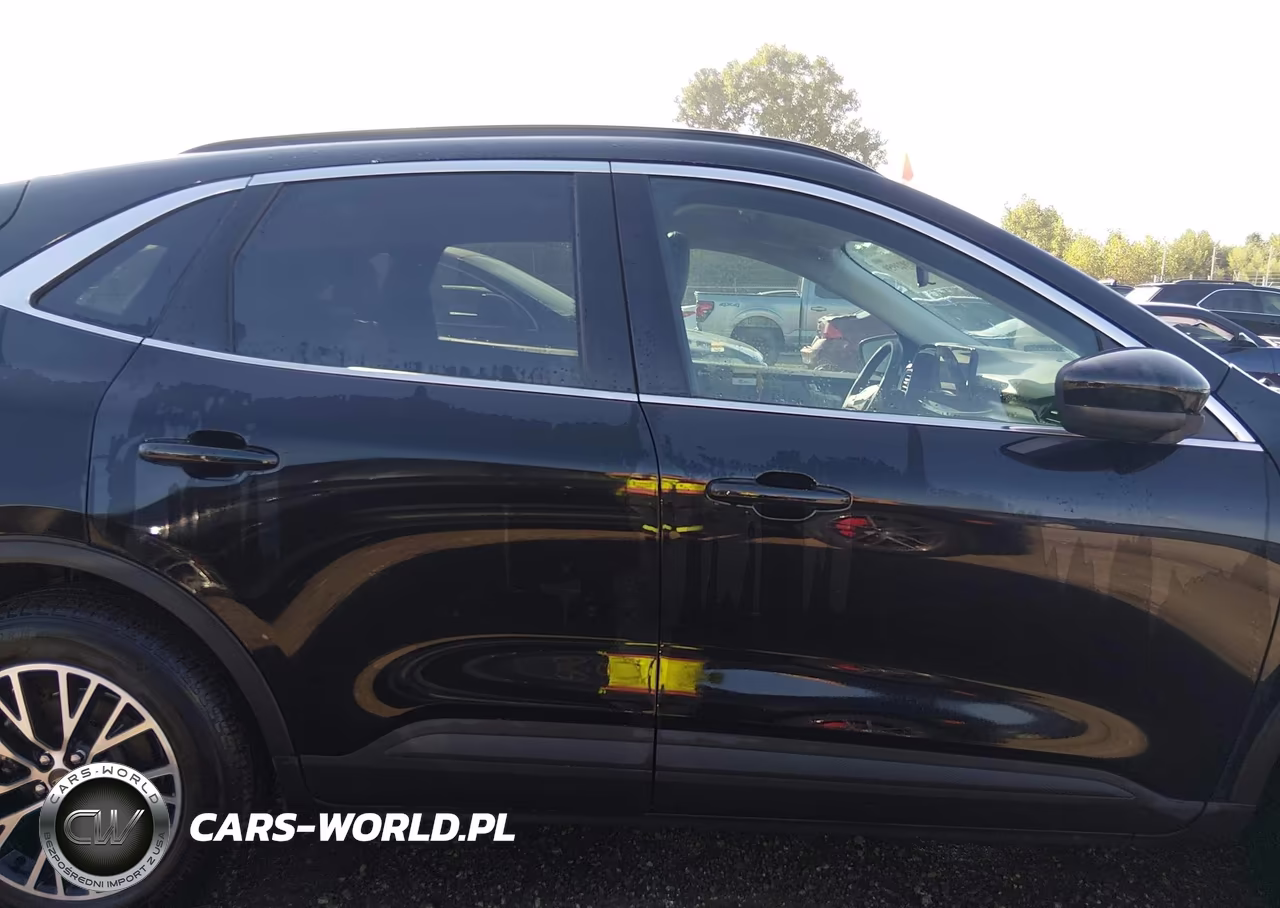2025 Ford Escape Phev VIN:1FMCU0E1XSUB55892 - 13