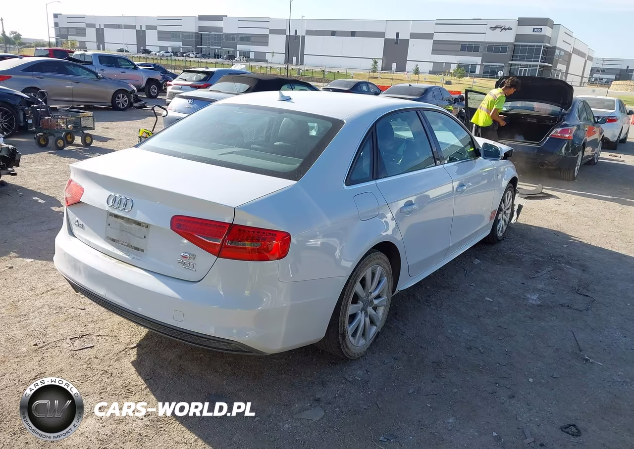 2015 Audi A4 2.0T Premium VIN:WAUBFAFLXFN015077 - 4