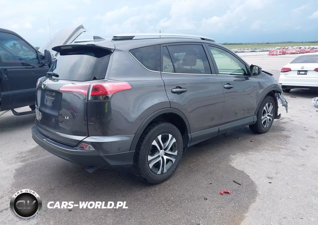 2017 Toyota Rav4 Le VIN:JTMZFREV7HJ701252 - 4