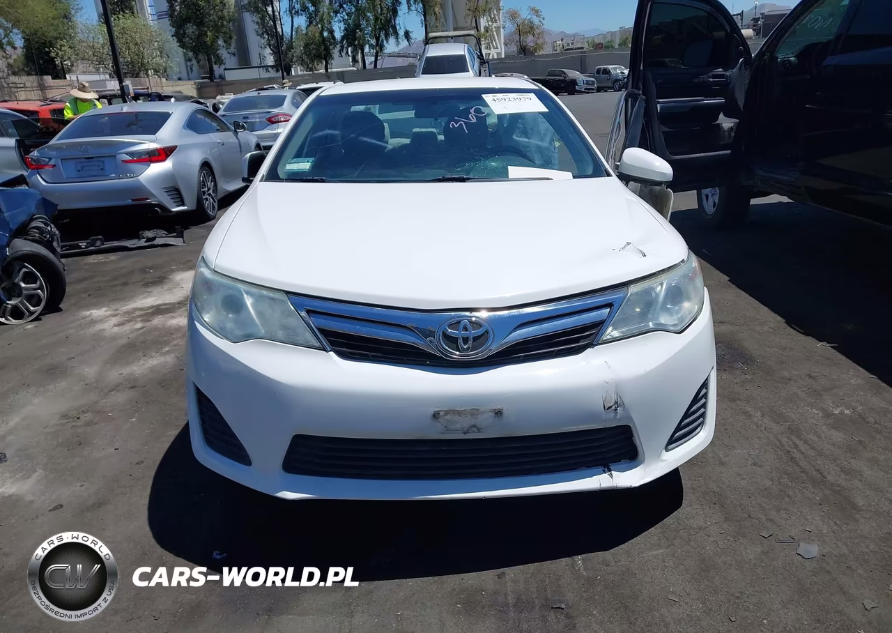2014 Toyota Camry Le VIN:4T4BF1FK5ER437063 - 12
