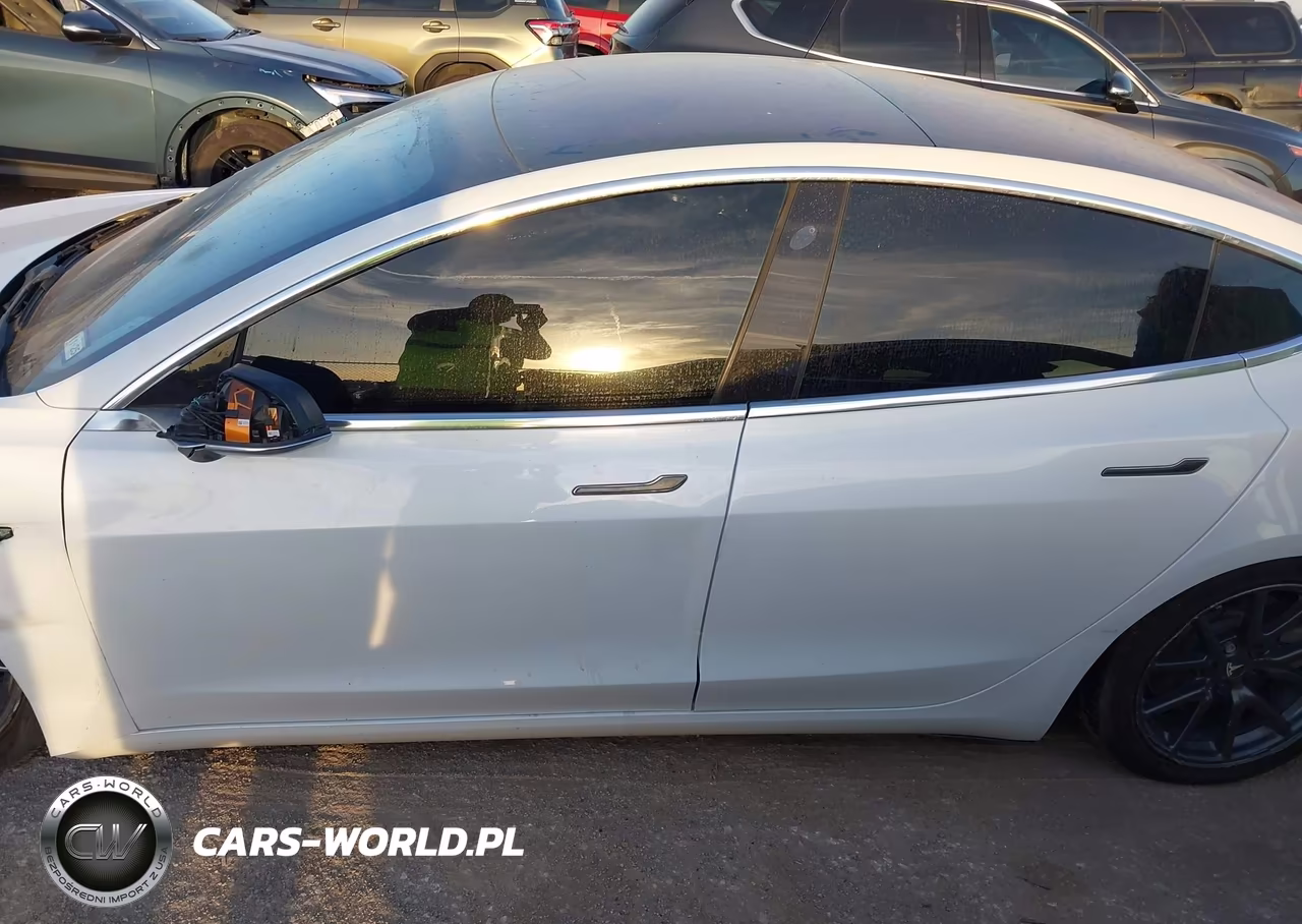 2018 Tesla Model 3 Long Range-Mid Range VIN:5YJ3E1EA8JF035345 - 14