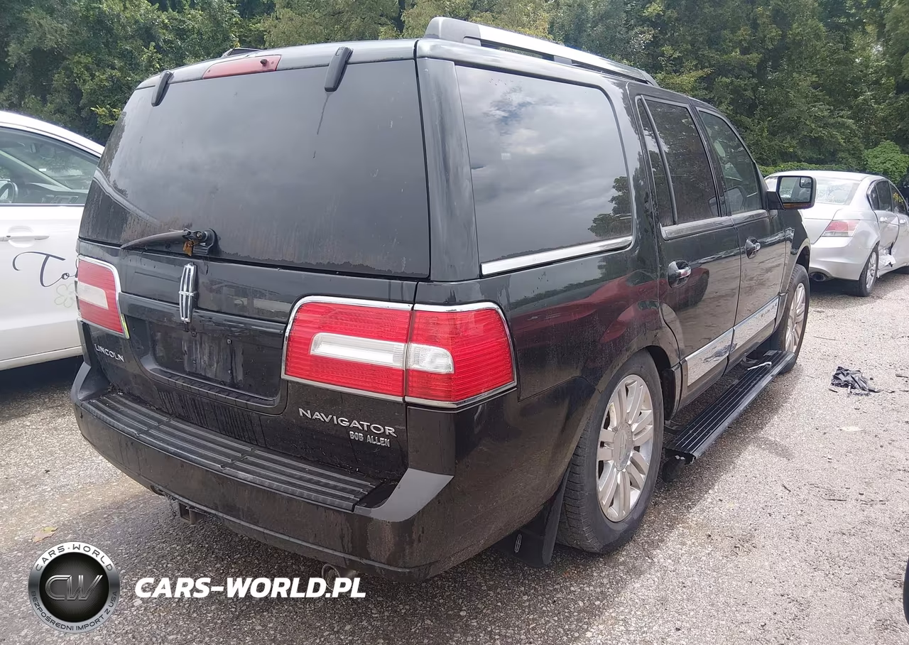 2013 Lincoln Navigator VIN:5LMJJ2J51DEL03779 - 4