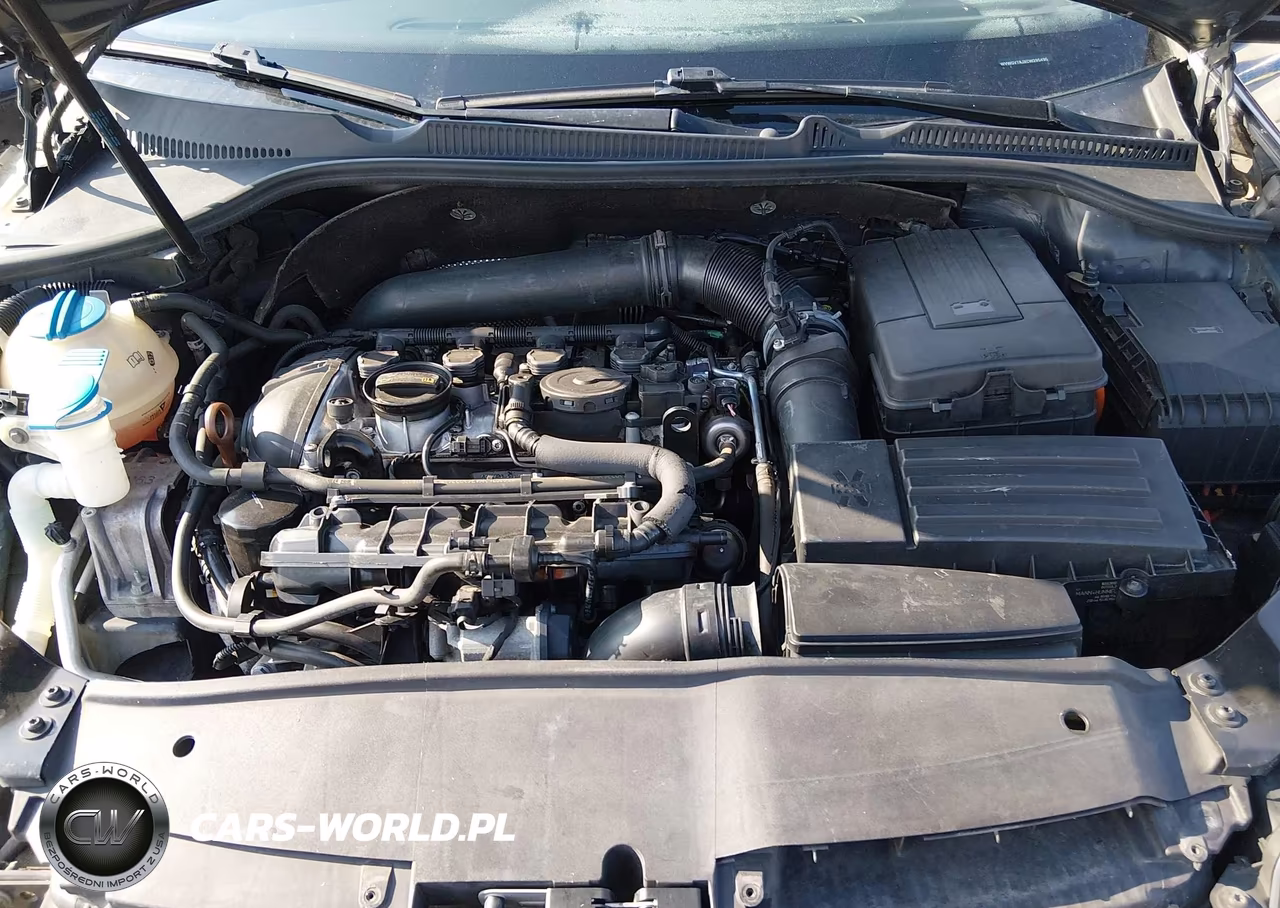 2012 Volkswagen Gti 4-Door VIN:WVWGV7AJXCW295495 - 10