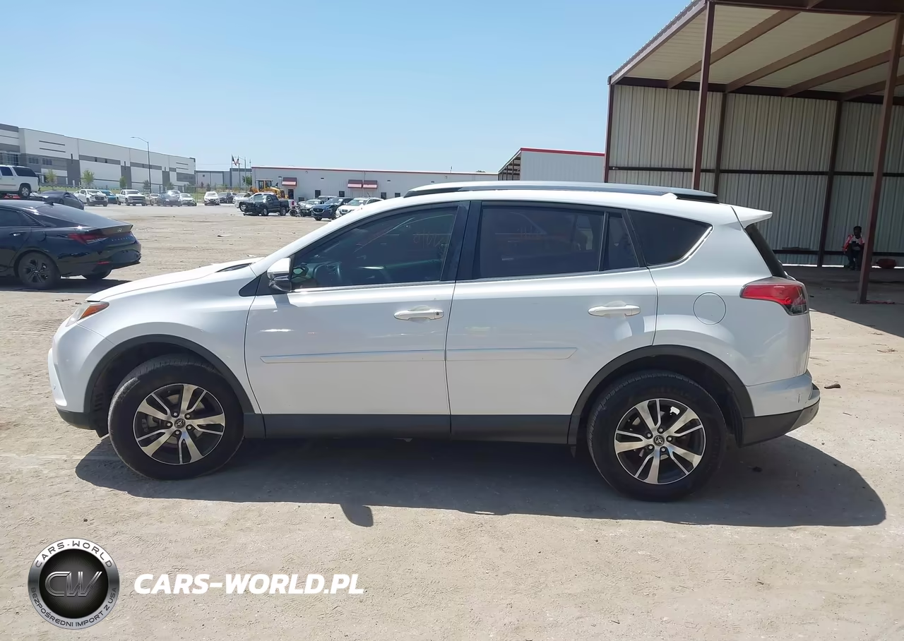 2018 Toyota Rav4 Xle VIN:JTMWFREVXJJ206732 - 14