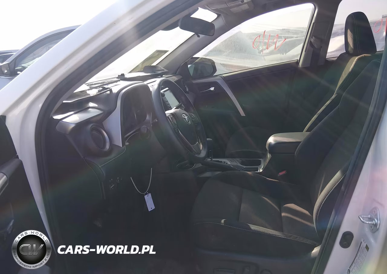 2018 Toyota Rav4 Xle VIN:JTMWFREVXJJ206732 - 5