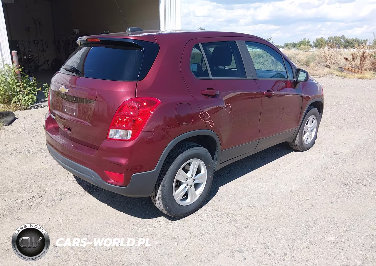 2017 Chevrolet Trax Ls VIN:3GNCJNSB3HL242258 - 4