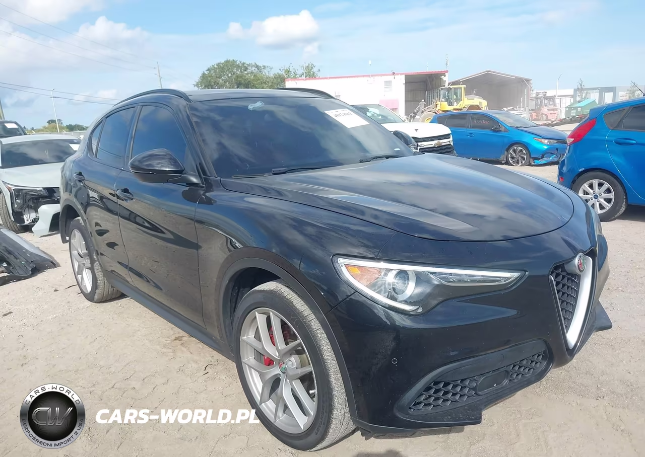 2018 Alfa Romeo Stelvio Ti Sport Awd VIN:ZASFAKNN0J7B99218 - 1