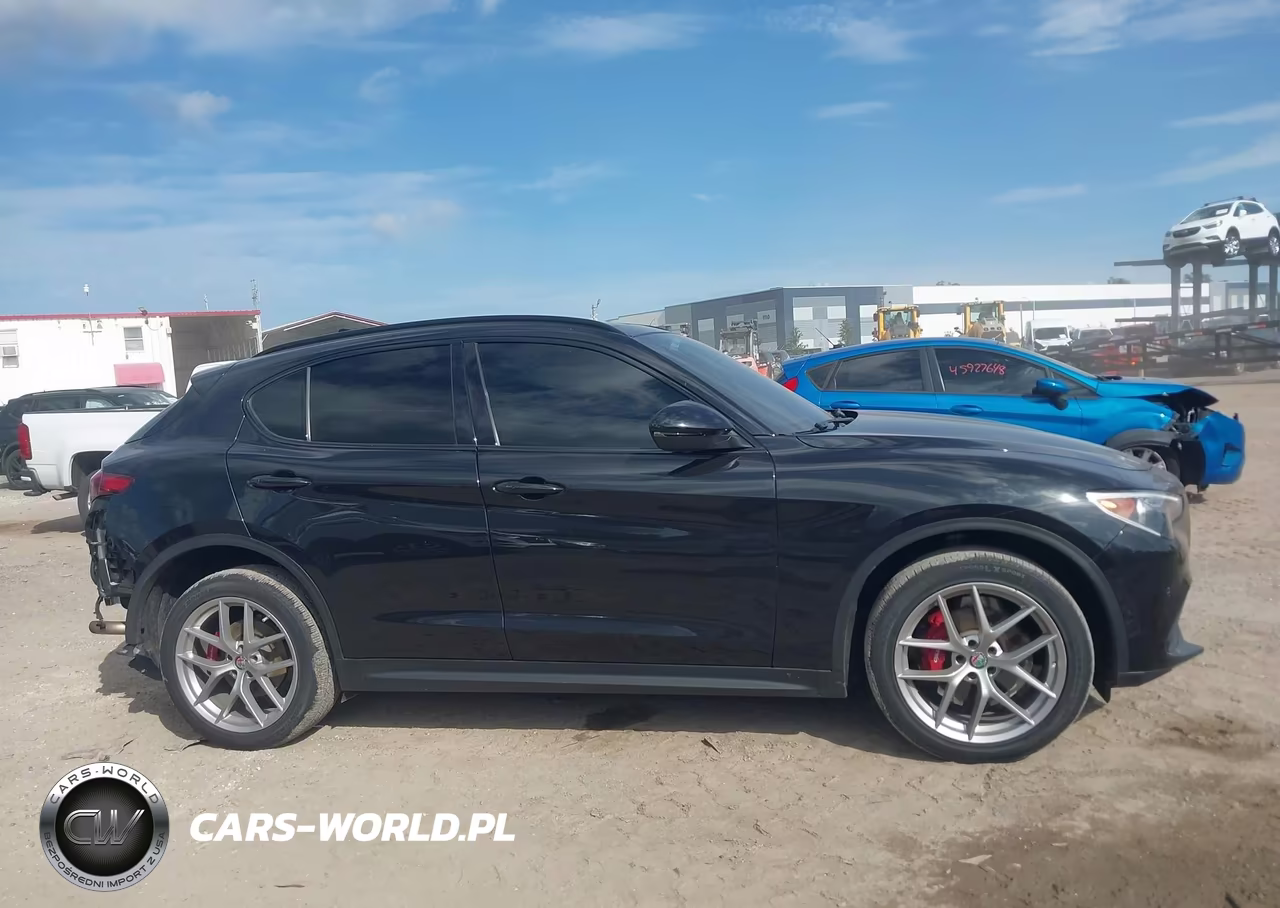 2018 Alfa Romeo Stelvio Ti Sport Awd VIN:ZASFAKNN0J7B99218 - 14