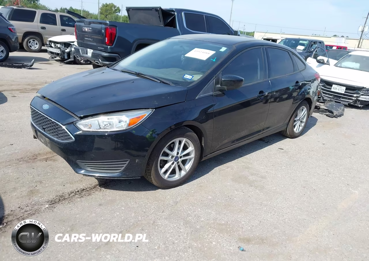 2018 Ford Focus Se VIN:1FADP3F2XJL201403 - 2