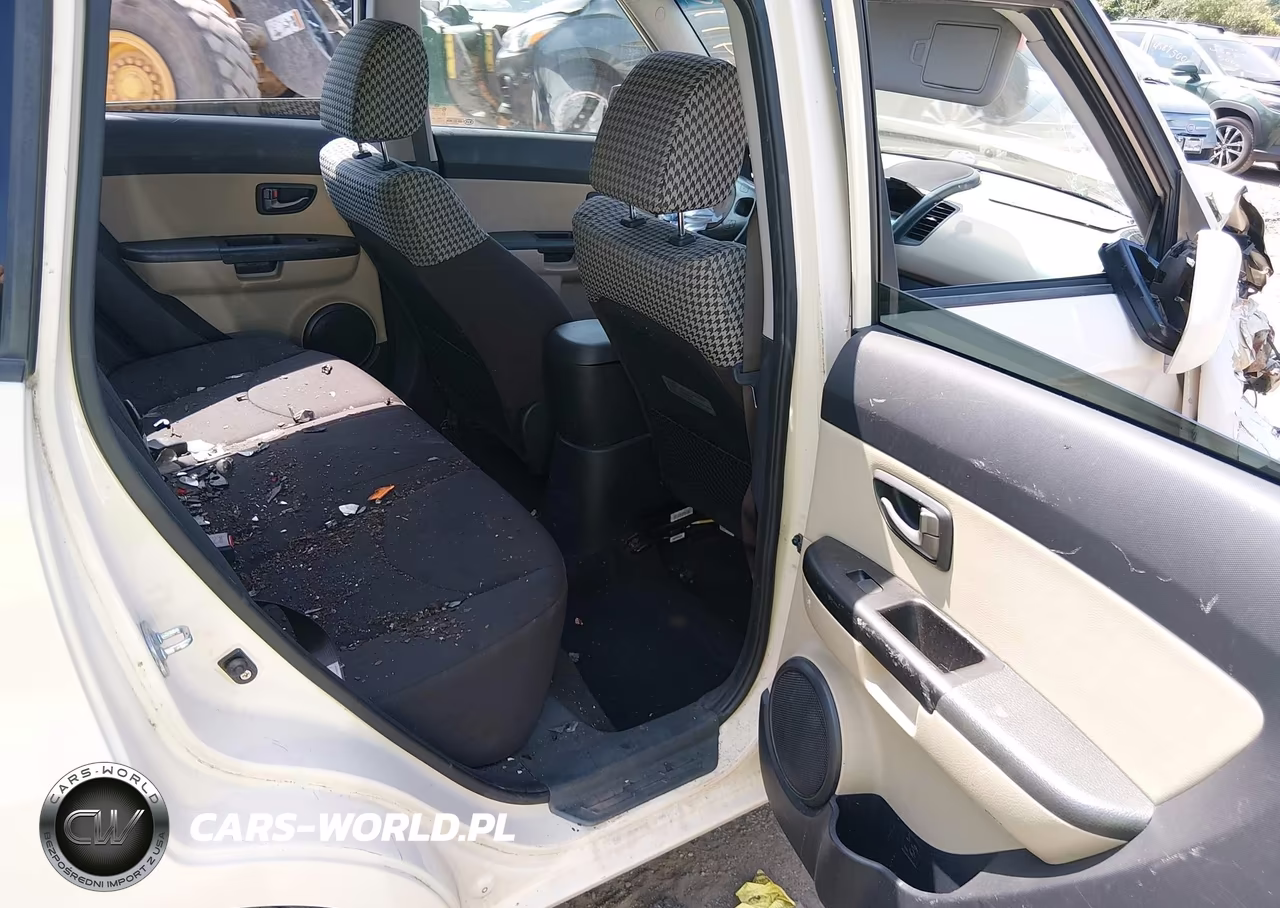 2010 Kia Soul ! VIN:KNDJT2A23A7177707 - 8
