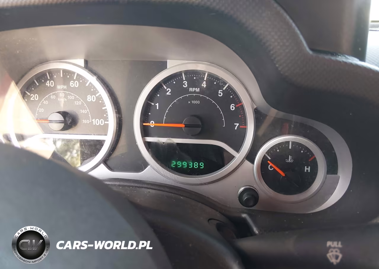 2009 Jeep Wrangler Unlimited Rubicon VIN:1J8GA69169L709983 - 15