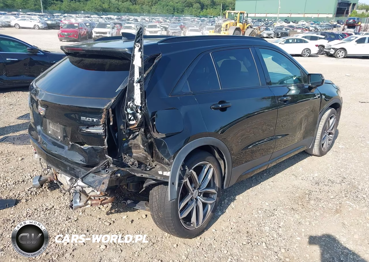2019 Cadillac Xt4 Sport VIN:1GYFZFR42KF214586 - 4