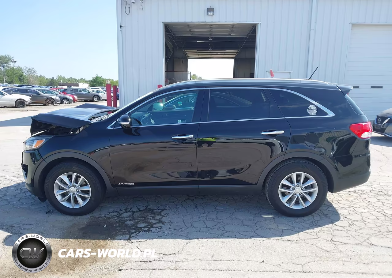 2018 Kia Sorento 3.3L Lx VIN:5XYPGDA50JG425922 - 14