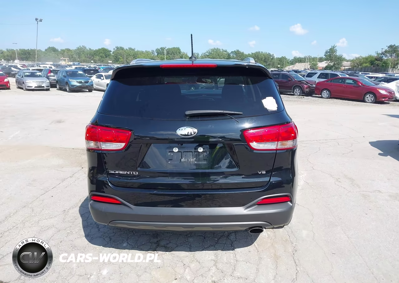 2018 Kia Sorento 3.3L Lx VIN:5XYPGDA50JG425922 - 16