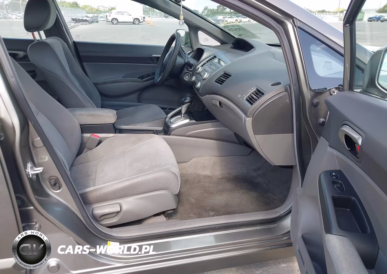 2008 Honda Civic Lx VIN:2HGFA16598H351420 - 5