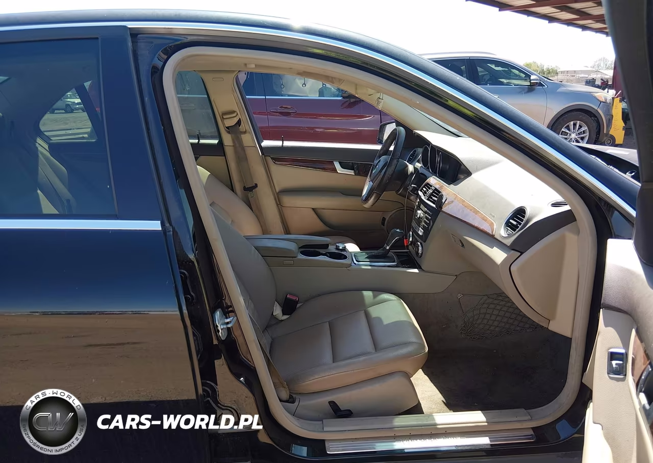 2013 Mercedes-Benz C 250 Sport VIN:WDDGF4HB7DA808863 - 5