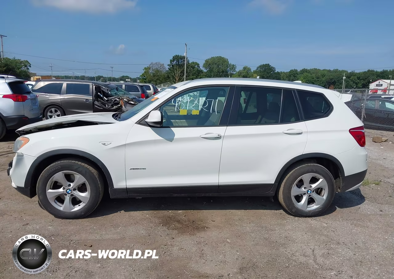 2011 BMW X3 xDrive28I VIN:5UXWX5C53BL712450 - 14