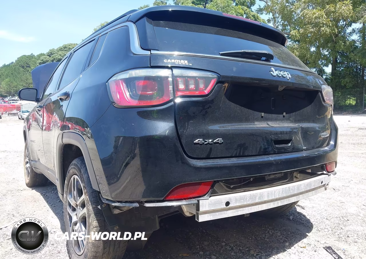 2019 Jeep Compass Latitude 4X4 VIN:3C4NJDBB1KT760923 - 6