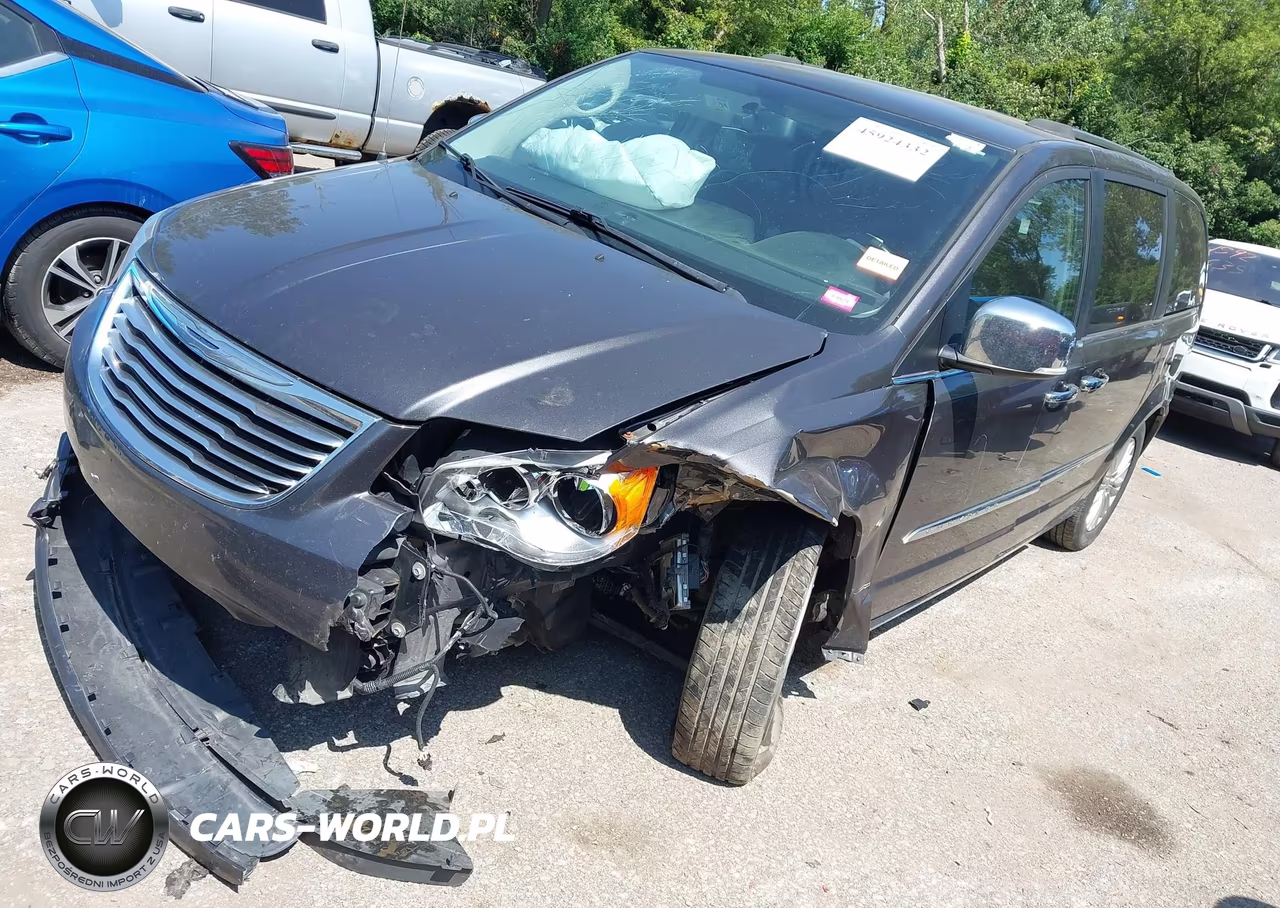 2015 Chrysler Town & Country Limited VIN:2C4RC1JG9FR743237 - 2
