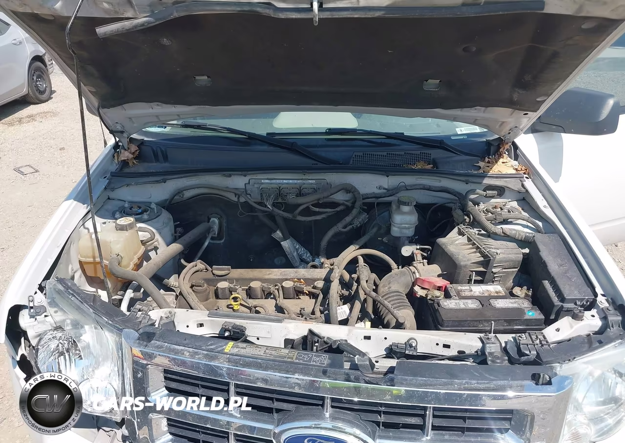 2010 Ford Escape Xls VIN:1FMCU0C74AKC48957 - 10
