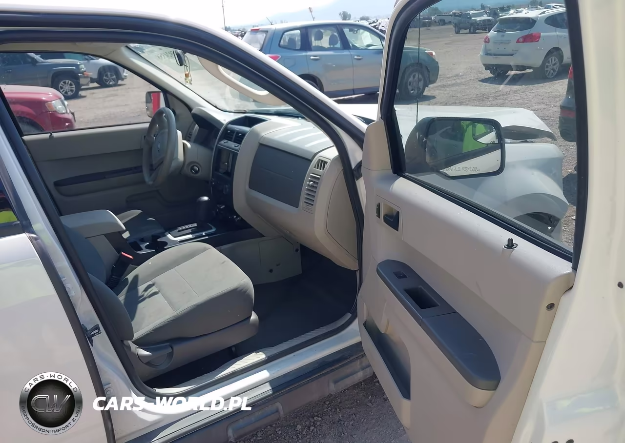 2010 Ford Escape Xls VIN:1FMCU0C74AKC48957 - 5