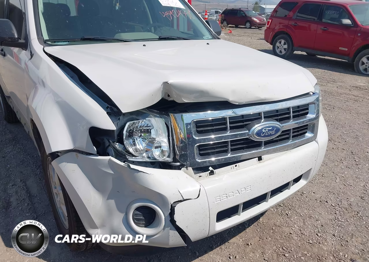 2010 Ford Escape Xls VIN:1FMCU0C74AKC48957 - 6