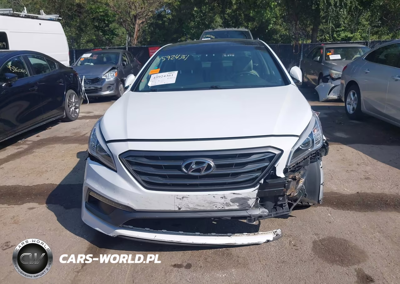 2016 Hyundai Sonata Limited VIN:5NPE34AF8GH368284 - 13