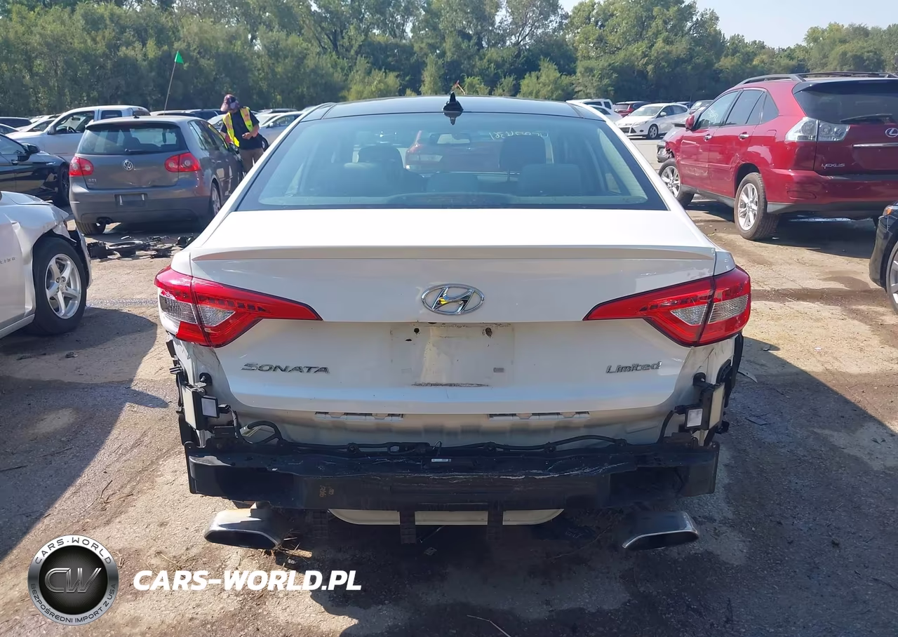 2016 Hyundai Sonata Limited VIN:5NPE34AF8GH368284 - 17