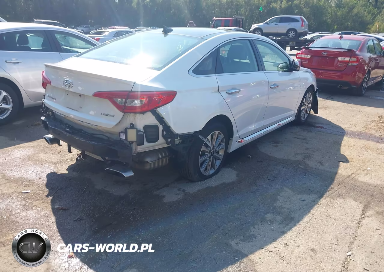 2016 Hyundai Sonata Limited VIN:5NPE34AF8GH368284 - 4