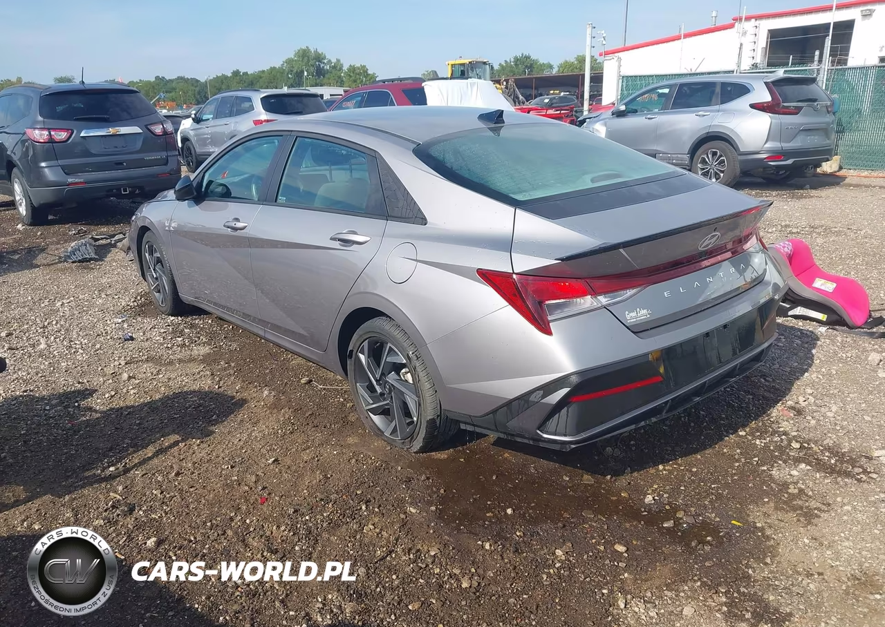 2025 Hyundai Elantra Sel Sport VIN:KMHLM4DG0SU993717 - 3