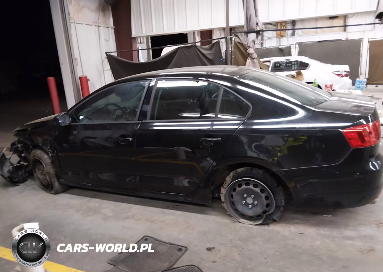 2013 Volkswagen Jetta 2.0L S VIN:3VW2K7AJ7DM382062 - 13